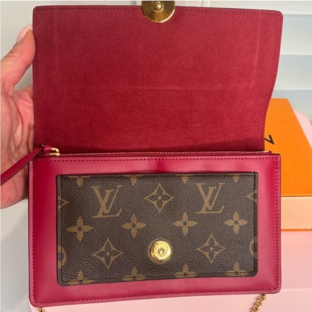 LOUIS VUITTON FLORE Brown And Pink Chain Wallet - Picture 4 of 16